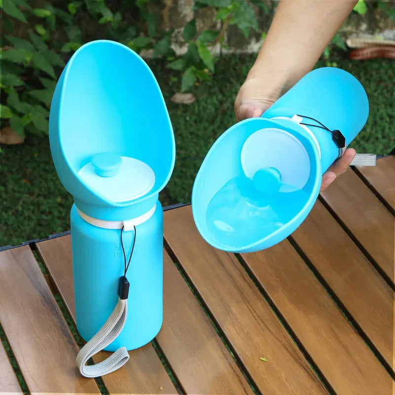 Bottiglia d'Acqua da Viaggio per Animali: Dispenser d'Acqua Pieghevole per Cani con Vassoio - Soluzione Portatile Antigoccia per Idratazione all'Aperto