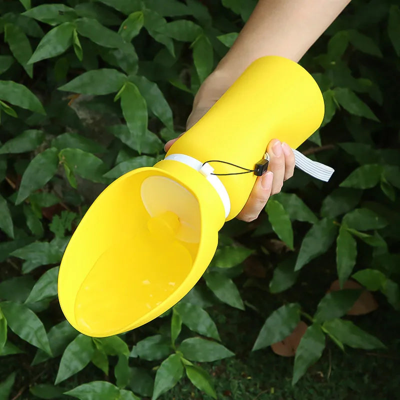 Bottiglia d'Acqua da Viaggio per Animali: Dispenser d'Acqua Pieghevole per Cani con Vassoio - Soluzione Portatile Antigoccia per Idratazione all'Aperto